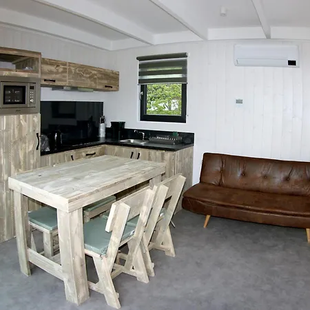 Lodges Arverne Vic-le-Comte Chambre photo