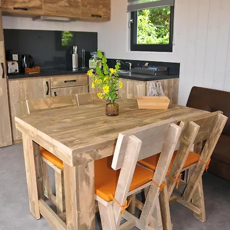 Lodges Arverne Vic-le-Comte Extérieur photo