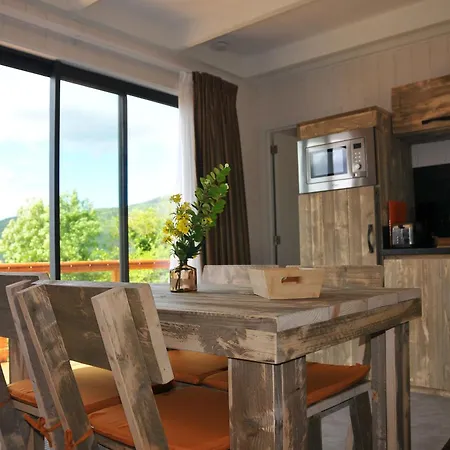 Lodges Arverne Vic-le-Comte Extérieur photo
