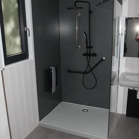 Lodges Arverne Vic-le-Comte Extérieur photo