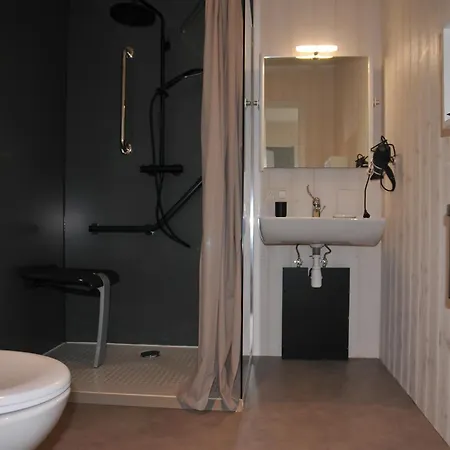 Lodges Arverne Vic-le-Comte Extérieur photo